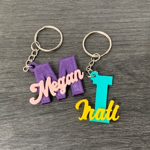 Llavero Personalizado 2 colores - Llavero Nombre Inicial - Regalo Personalizado - Llavero