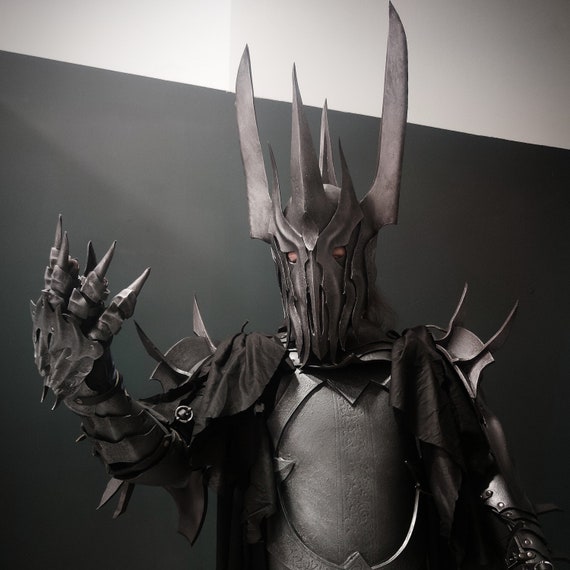my finished sauron cosplay is finally finished and it even won an award at  my comic cons cosplay contest!! : r/lordoftherings