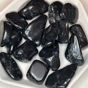 Shungite Tumble. 1 tumble of Shungite.
