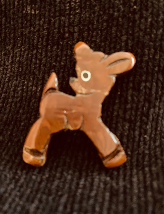 Wood carved Bambi pin, Wood fawn pin, '40s-50s woo