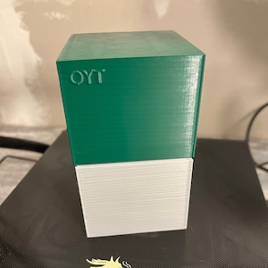 Caja de almacenamiento elegante y resistente con capacidad para 200 cartas del tamaño del tarot