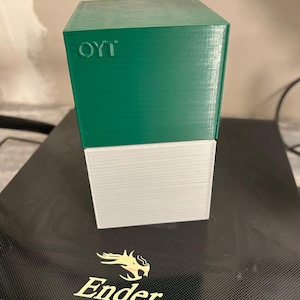 Archivos STL: elegante y resistente caja de almacenamiento de 200 cartas del tamaño del tarot
