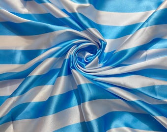 Tela de satén a rayas azul cielo y blanco: Charmeuse con estampado digital