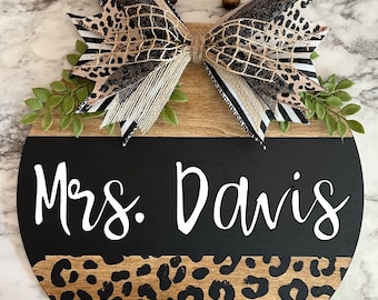 Leopard Print Teacher Door Sign with INTERCHANGEABLE BOW Teacher Door hanger Classroom sign Classroom door hanger Teacher gift
