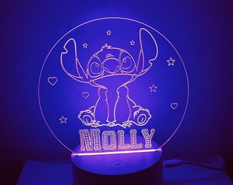 Veilleuse LED sur le thème de Stitch - Livrée entièrement personnalisée. Idée cadeau unique