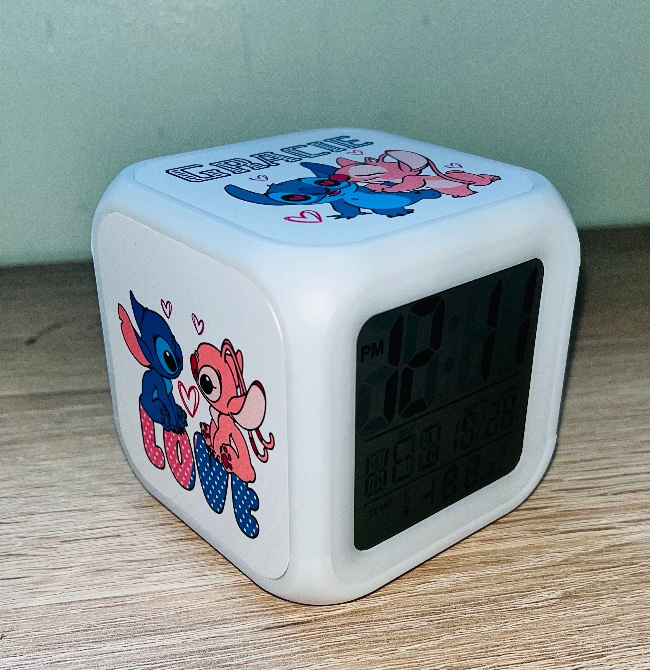 Lilo stitch pequeño termómetro brillante cubo despertador led colorido  color reloj despertador de los niños