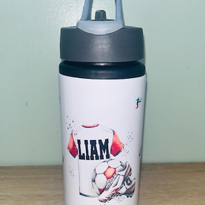 Botellas de agua de aluminio personalizadas de 600 ml con temática de fútbol, ¡hechas con tus personajes favoritos! Botella de agua escolar, lista para el verano.