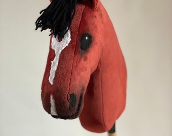 Hobby Horse, Hobbyhorse, Steckenpferd, Rotbrauner