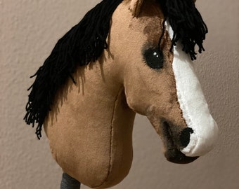 Hobby Horse, Hobbyhorse, Steckenpferd, Brauner