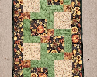 FALL TABLE RUNNER