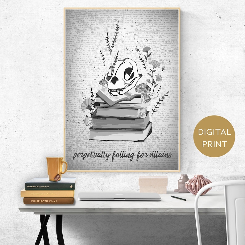 Może przedstawiać: Czarno-biała ilustracja czaszki z kwiatami i grzybami na stosie książek. Tekst "perpetually falling for villains" jest wydrukowany pod książkami.