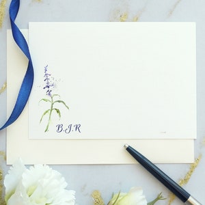 Papeterie personnalisée, cartes de correspondance faites main, cartes de correspondance florales violettes aquarelles, ensemble de papeterie personnalisée. Art de la sauge.