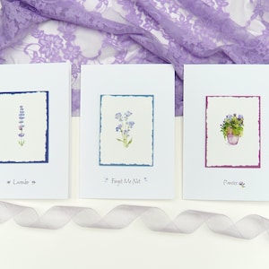 Ensemble de 3 cartes de voeux florales peintes à l'aquarelle. Ne m'oubliez pas, Lavande et Pensées.