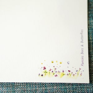 Aquarell Stiefmütterchen Bienen & Schmetterlinge Karten für Freunde und Familie, Lila Blumenkartenset, Geburtstags-Valentinstag- oder Jubiläumskartenpaket