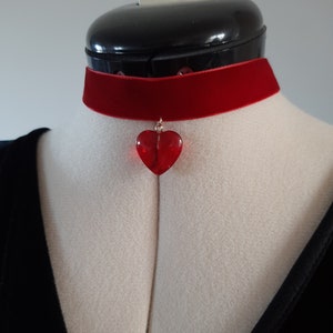 Roter Samt Choker und roter Glas Herz Anhänger, Geschenk für Sie, Valentinstag Geschenk, Geschenk für Freundin,