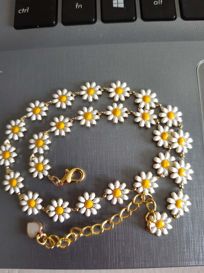 Gänseblümchen-Halskette, Blumenkette, vergoldet, Edelstahl, Geschenk für Sie, Gänseblümchen-Halsband, Kettenhalskette Bild 5