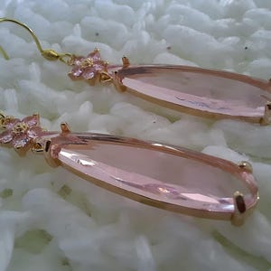 Pink Teardrop Earrings, Pink Crystal Drop Earrings, Pink Bridesmaids Earrings Gifts for Her, Romantic, Floral, Elegant, Stylish, Trendy