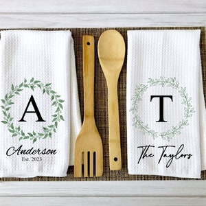 Personalized Kitchen Towel | Custom Tea Towel | Family Name Dish Towel | Kitchen Decor | Hand Towel | Housewarming Gift | Monogram Dishcloth