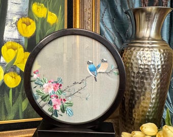 Traditional Chinese Suzhou Handmade Double-Sided Silk Embroidery Wood Table Screen featuring Birds & Flowers