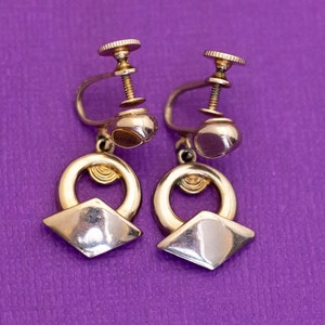 Vintage Mid-century Golden Screwback Earrings - Q28