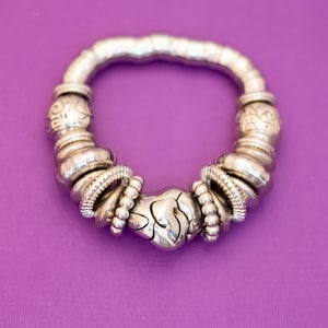 7 inch, Vintage Abstract Chunky Stone Detailed Bracelet - Q37