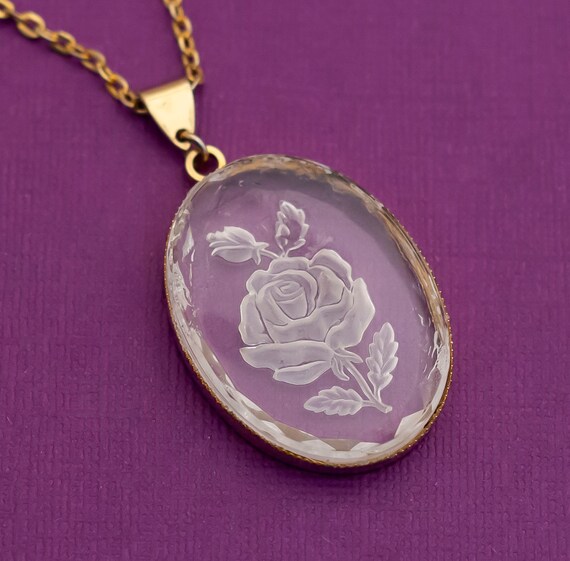 Pendentif Rond Floral Doré Vintage – Années 2000, Métal Doré, Occasion Sympa !