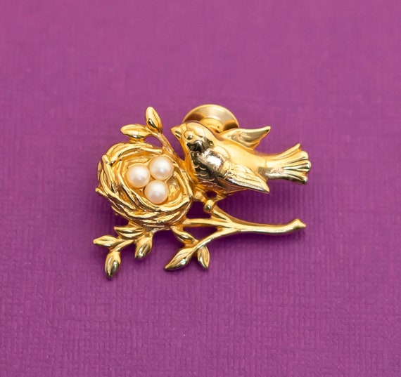 Vintage Bird With Egg Nest Gold Tone Pin by Avon … - image 1