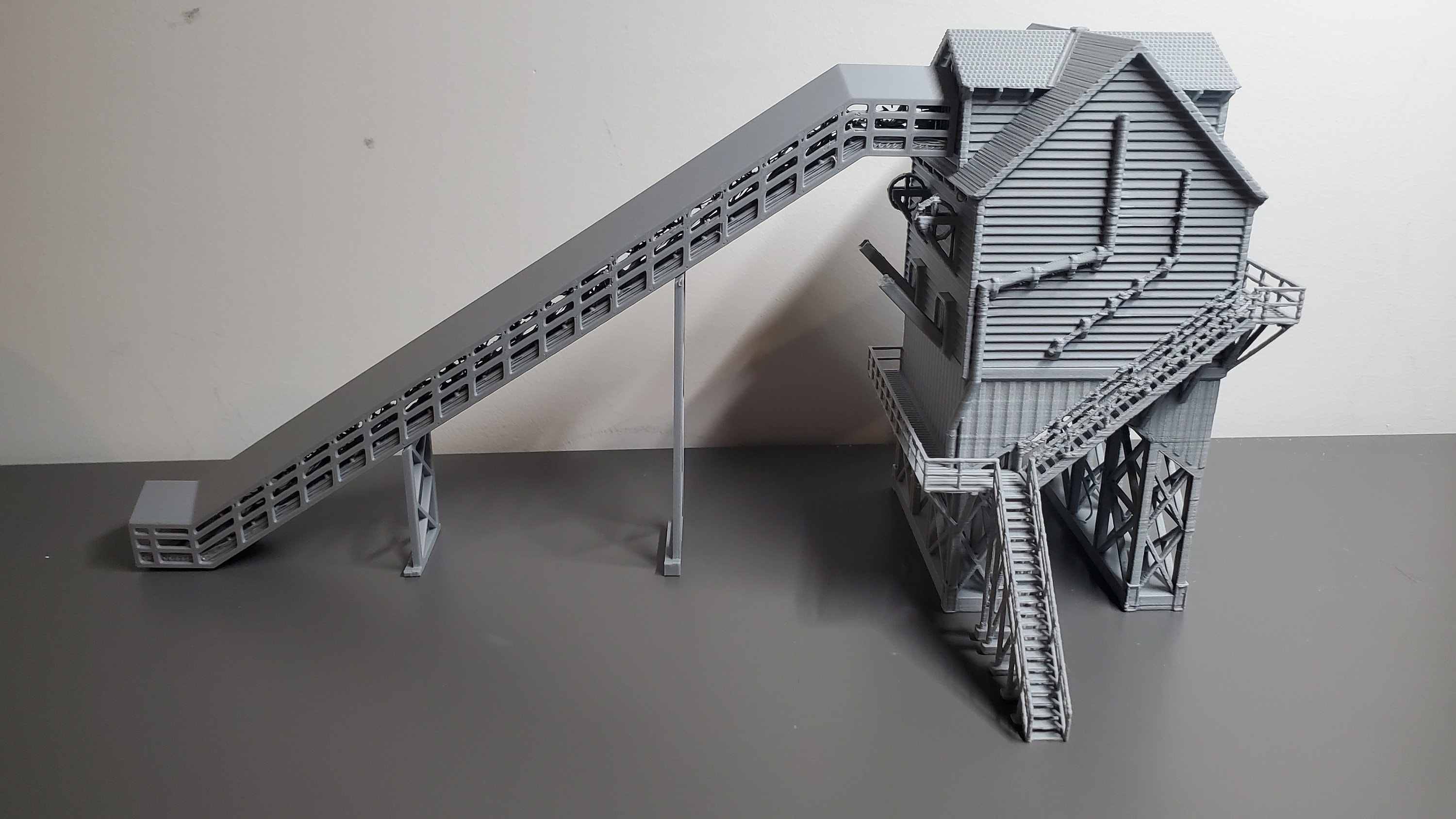 Painted N Scale 1:148 'Coal Road Train' & Figure - Traction Mine Model (1:160 Compatible)