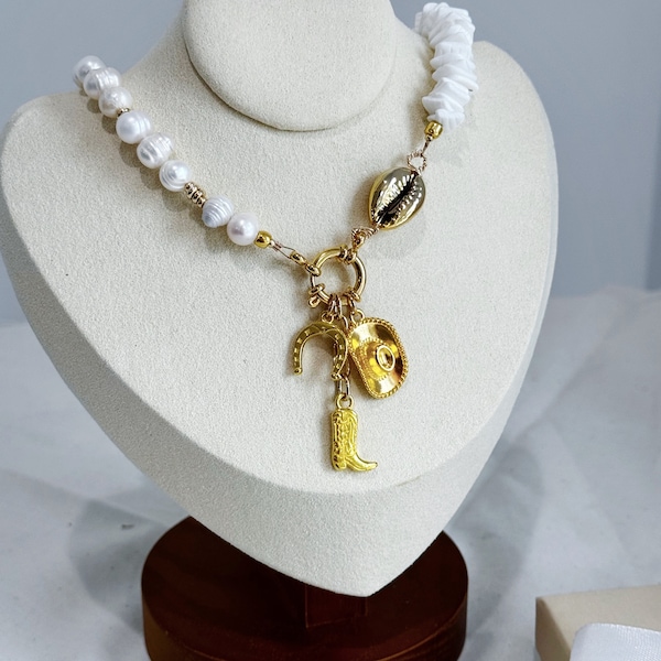 COWGIRL NECKLACE main image 0