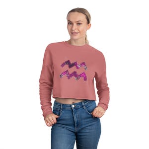 Aquarius Zodiac Cropped Sweatshirt - Women&#39;s Horoscope Sign Shirt, Astrology Pullover, Aquarius Horoscope Top, Zodiac Sweatshirt, Cropped