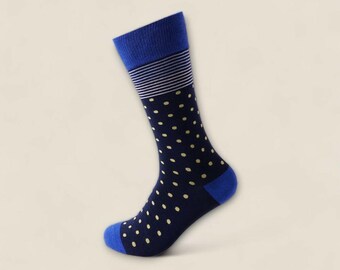 Chaussettes éclatante avec pois et rayures