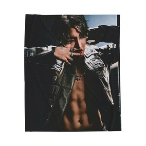 BTS ブランケット ジョングク  テヒョン Bts blanket - Etsy 日本