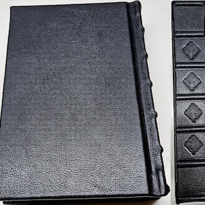 Greater and Lesser Keys Of Solomon GOETIA Demon Leather Bound Grimoire Rare Book image 4