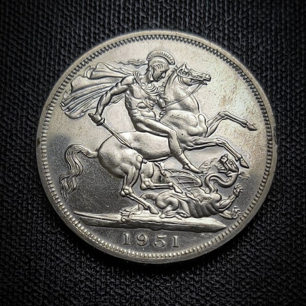 1951 Stunning 5 shillings coin from UK featuring St George slaying the dragon