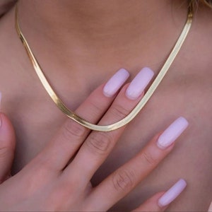 18K Solid Gold Herringbone Necklace/Flat Snake Herringbone Choker/15.75"- 17.75" 18K Yellow Gold High Polished 2.63 mm Herringbone Necklace!