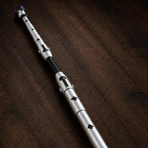 Gambot Mutant Staff Prop Replica | Rival Cosplay Vapen | Fantasy Mutant Staff | Detaljerad kostymtillbehör