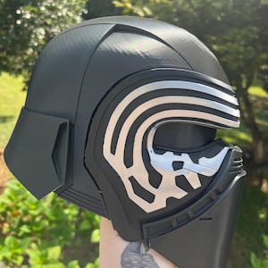 Réplique d'accessoire de casque Kylo | Casque de cosplay inspiré des étoiles | Accessoire de costume de super-héros | Présentoir à collectionner image 1