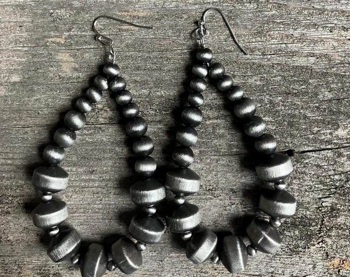 Teardrop Western Bead Earrings