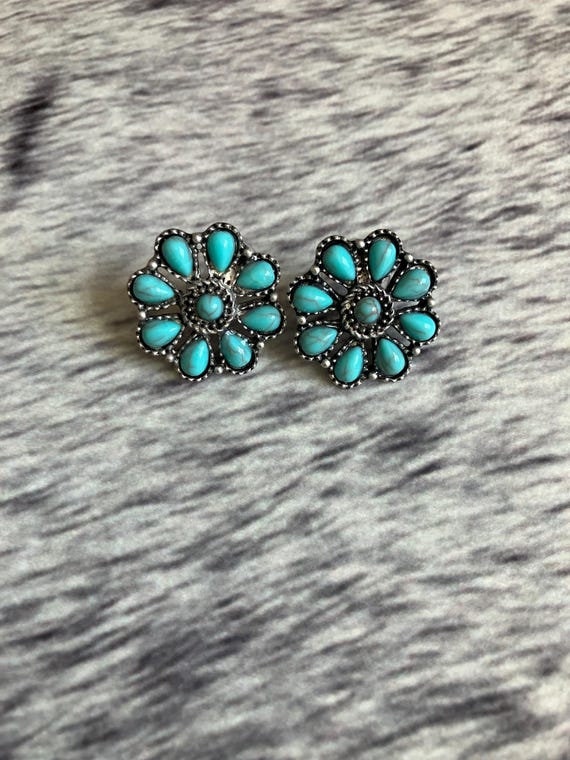 Turquoise Flower Stud Earrings