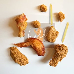 3D Chicken Wing Fridge Magnet: Life-Size Food Decor