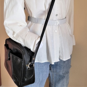 Cartera de piel negra, bolso bandolera, cartera de diseño, bolso de mano rectangular, cartera de hombro, cartera unisex, bolso bandolera, correa larga y bolsillos