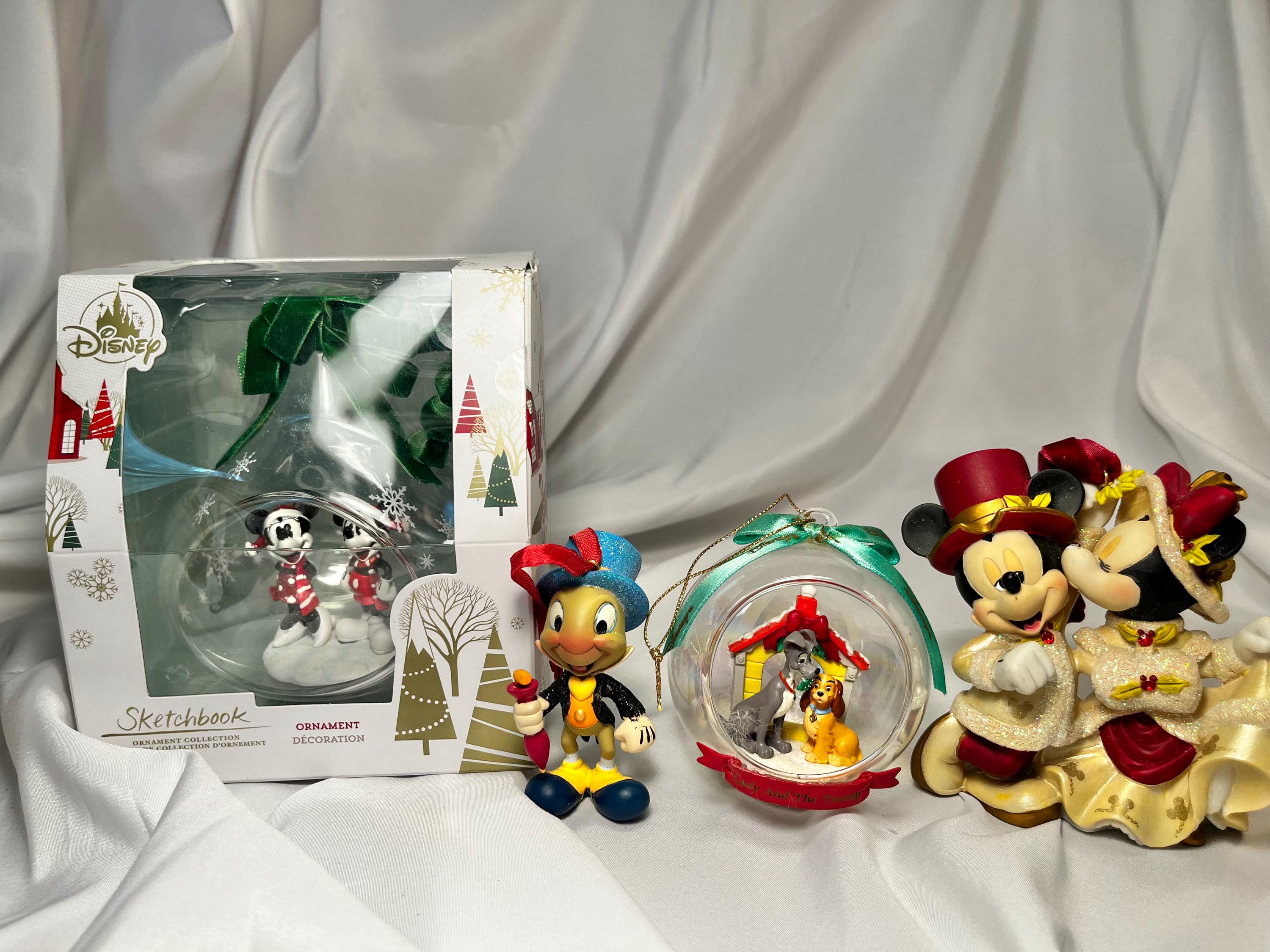 Disney Ornaments: Glass Drop Mickey and Minnie Sketchbook, Rare