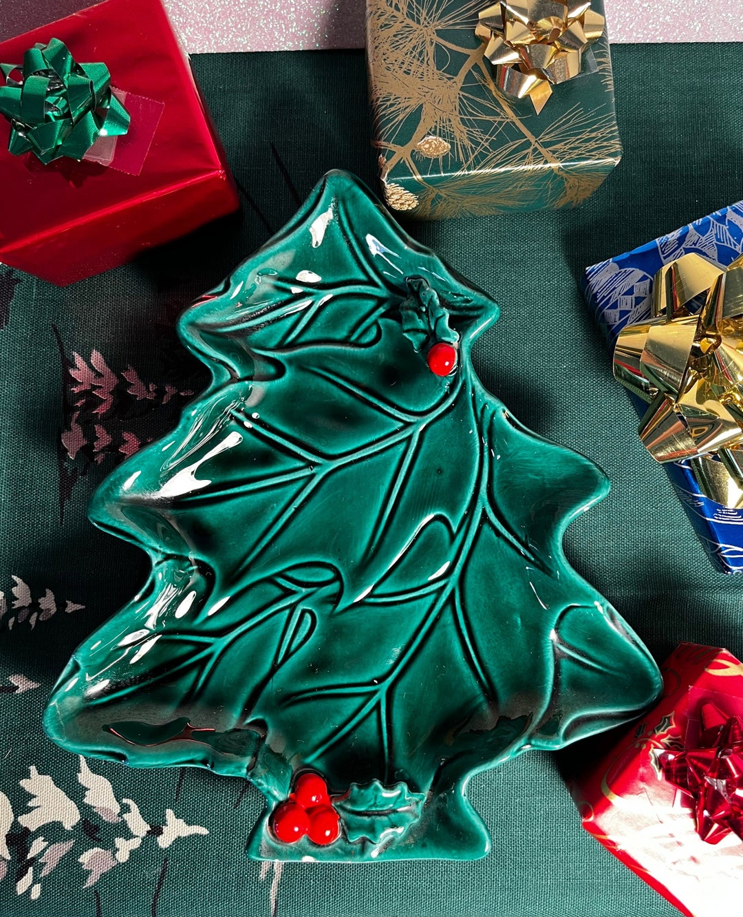 Lefton Holly Berry Candy Dish, Vintage Green Christmas Nut Dish