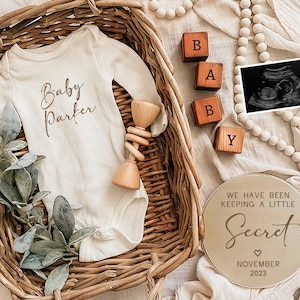 Digital Pregnancy Announcement / Pregnancy Reveal / Social Media / Facebook / Gender Neutral / Modern / Instagram / Instant Download
