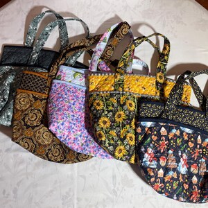 Sabago Style Quilted Tote Bag