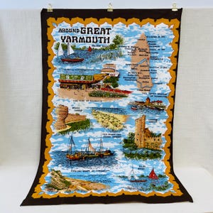 Vintage Tea Towel  - Great Yarmouth Souvenir Tea Towel  - 100% Cotton Landmarks Dishcloth