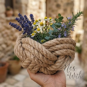 Small Jute Rope Basket, Mini Planter Cover, Nautical Storage Bowl, Catchall Tray for Keys, Coastal Tabletop Decor, Boho Housewarming Gift