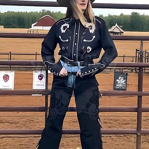 Women’s Genuine Black Suede Leather Chaps Handmade Western Chap Horse Riding Fringes Pant for Women Costume Cowgirl Equestrian Chap Gift