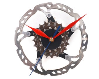 Fahrraduhr, Fahrrad Wanduhr, Radfahrer Geschenk, Fahrradkunst, Zahnraduhr, Recycelte Uhr, Wanddekoration, Bremsscheibenuhr, Kassettenuhr