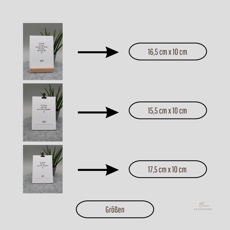 Pu&ograve; includere: Tre calendari rettangolari in carta bianca con testo nero e l'anno 2027, esposti su supporti in legno o clip. Le dimensioni sono 16,5 cm x 10 cm, 15,5 cm x 10 cm e 17,5 cm x 10 cm. La parola Gr&ouml;ssen &egrave; stampata in basso.